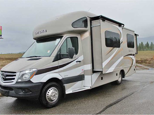 2015 Thor Motor Coach Siesta Sprinter Photo