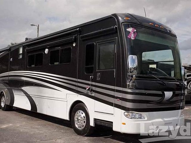 2013 Thor Motor Coach Tuscany Photo
