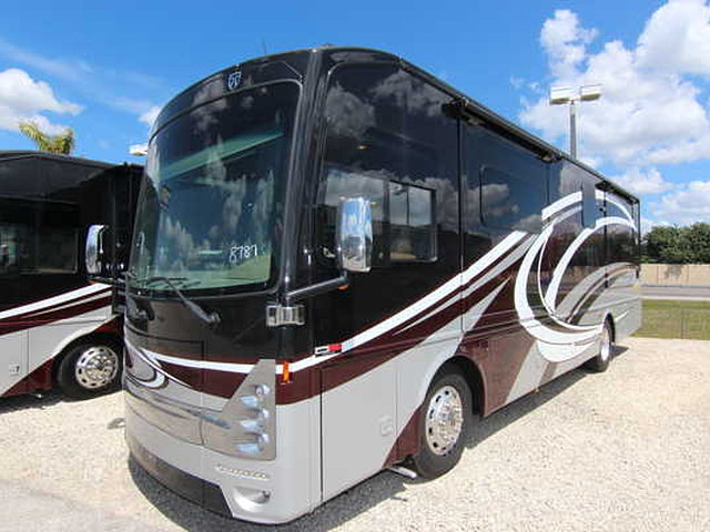 2015 Thor Motor Coach Tuscany XTE Photo