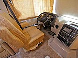 2015 Thor Motor Coach Vegas Photo #8