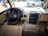 2015 Thor Motor Coach Vegas Photo #2