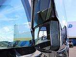 2015 Thor Motor Coach Vegas Photo #5