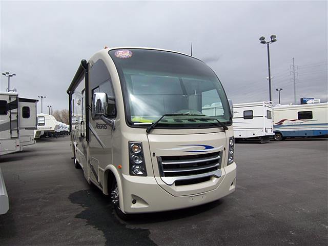 2015 Thor Motor Coach Vegas Photo