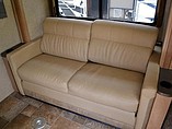 2016 Thor Motor Coach Vegas Photo #9