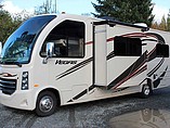 2015 Thor Motor Coach Vegas Photo #4