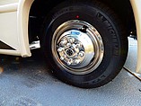2015 Thor Motor Coach Vegas Photo #8