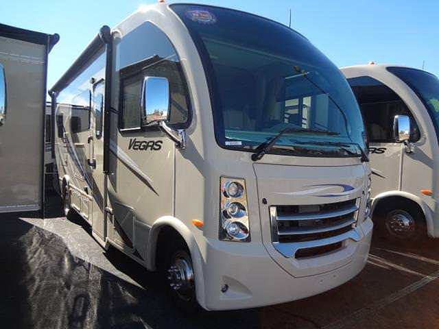 2015 Thor Motor Coach Vegas Photo