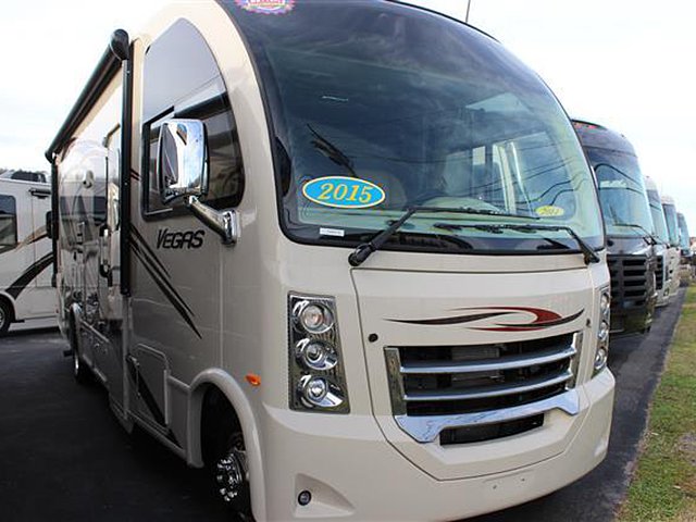 2015 Thor Motor Coach Vegas Photo
