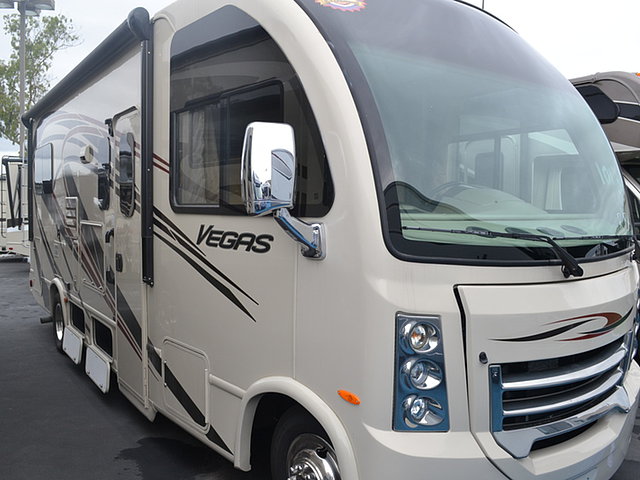 2015 Thor Motor Coach Vegas RUV Photo