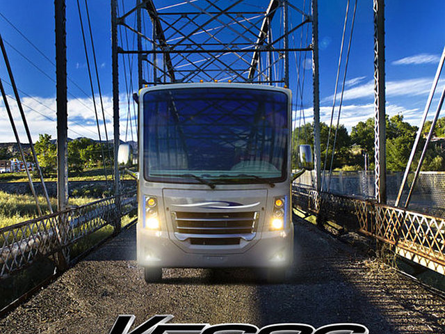 2015 Thor Motor Coach Vegas RUV Photo