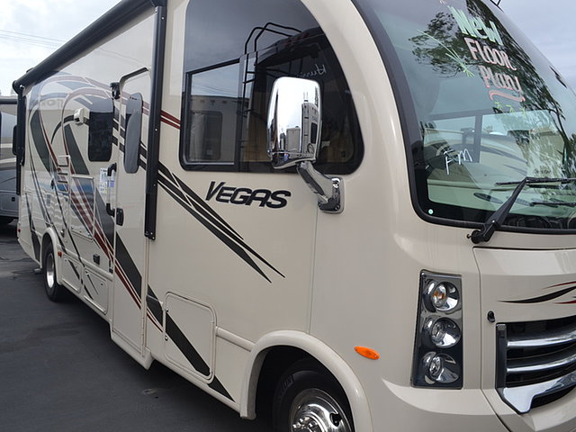 2015 Thor Motor Coach Vegas RUV Photo