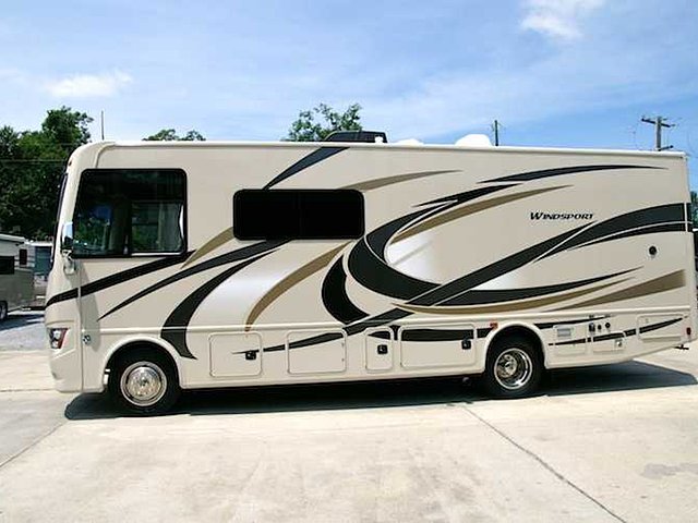 15 Thor Motor Coach Windsport