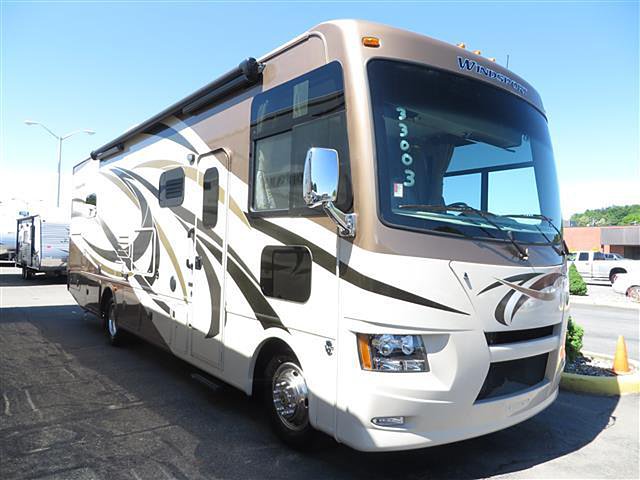 2016 Thor Motor Coach Windsport Photo