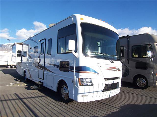 2014 Thor Motor Coach Windsport Photo