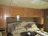 2016 Thor Motor Coach Windsport Photo #15