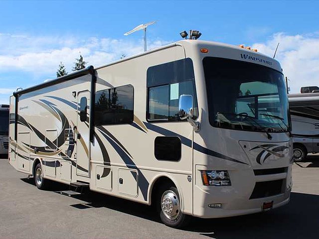 2015 Thor Motor Coach Windsport Photo