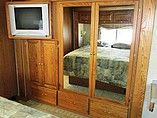 2005 Tiffin Photo #32