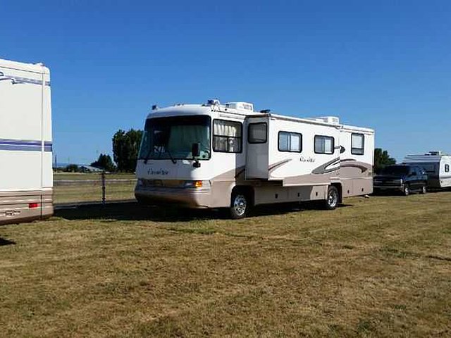 2000 Tiffin Allegro Photo