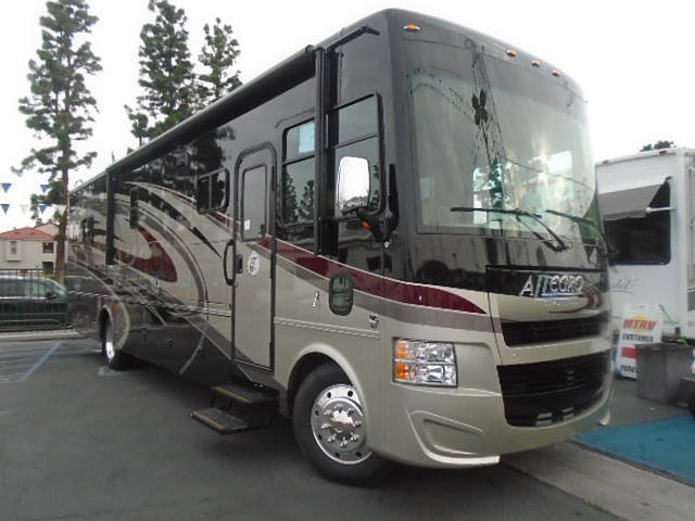 2015 Tiffin Allegro Photo