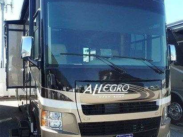 2015 Tiffin Allegro Photo