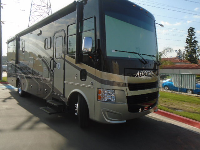 2015 Tiffin Allegro Photo