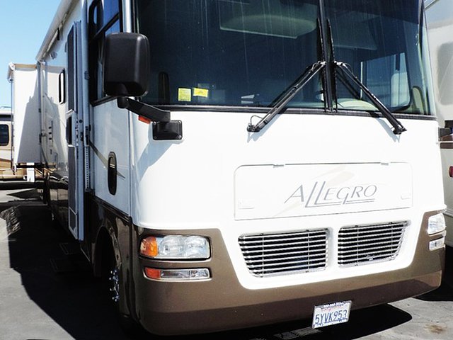 2004 Tiffin Allegro Photo