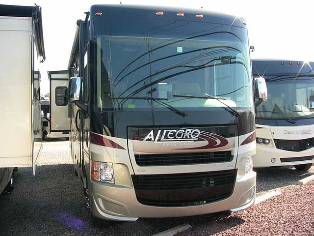 2015 Tiffin Allegro Photo