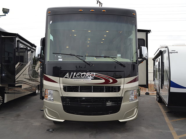 2015 Tiffin Allegro Photo