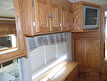 2004 Tiffin Allegro Bay Photo #24