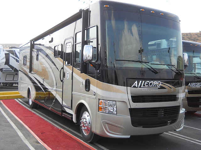 2015 Tiffin Allegro Photo