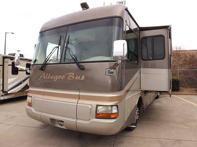 03 Tiffin Allegro
