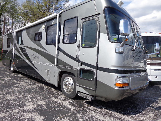 2001 Tiffin Allegro Photo
