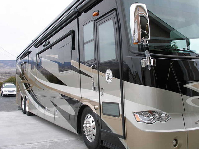 2013 Tiffin Allegro Photo