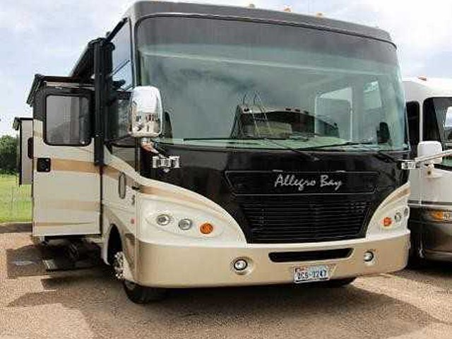 2009 Tiffin Allegro Bay Photo