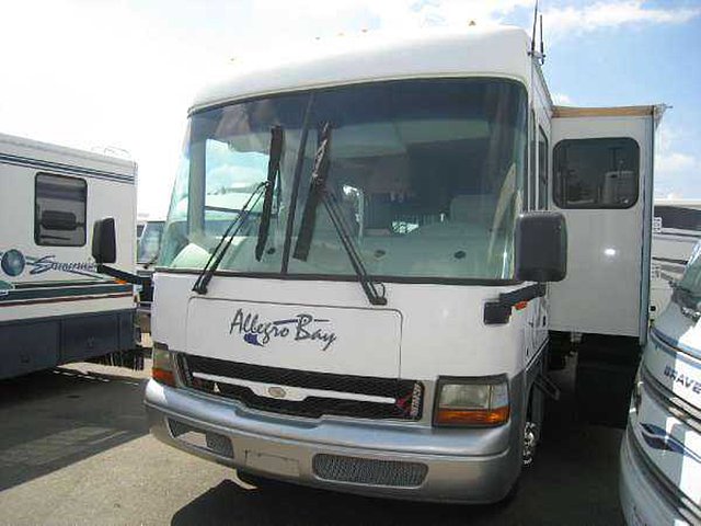 2002 Tiffin Allegro Photo