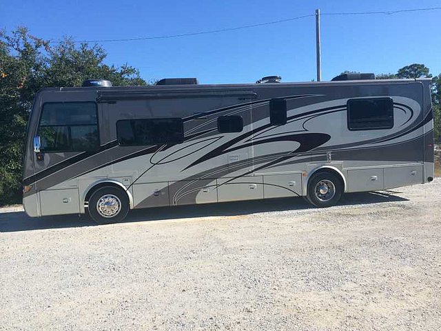 11 Tiffin Allegro Breeze