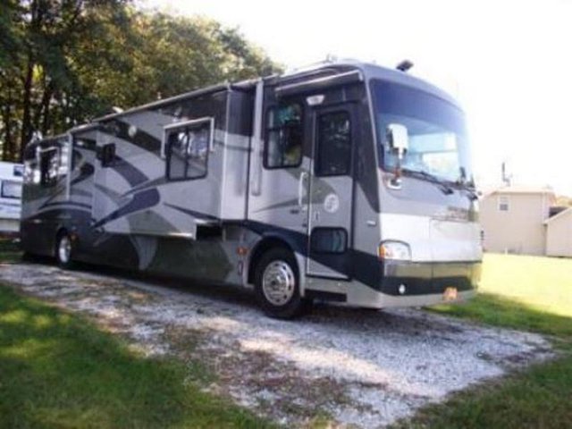 04 Tiffin Allegro Bus