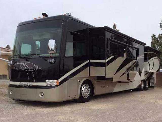 2008 Tiffin Allegro Bus Photo