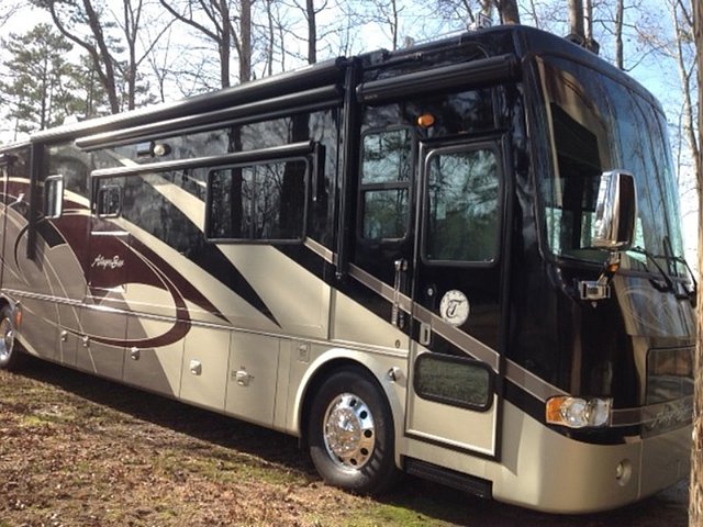 2009 Tiffin Allegro Bus Photo