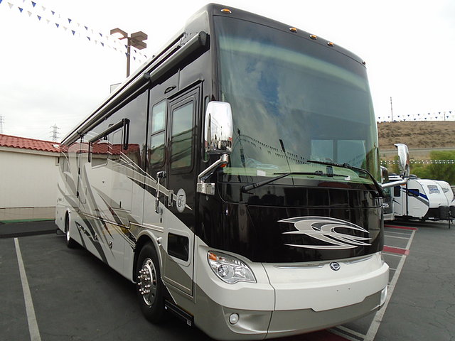 2015 Tiffin Allegro Bus Photo