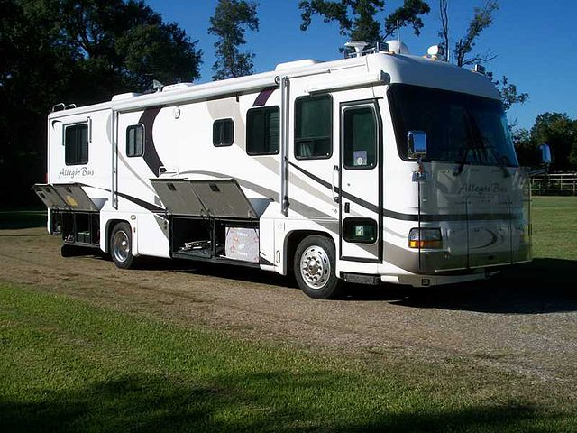 2003 Tiffin Allegro Bus Photo