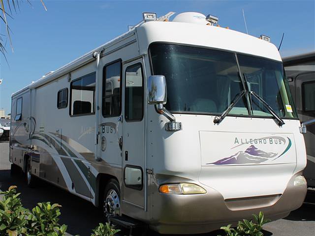 2000 Tiffin Allegro Bus Photo