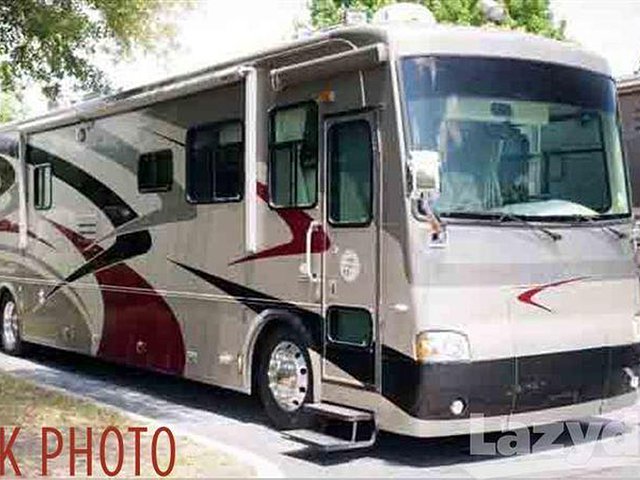 2005 Tiffin Allegro Bus Photo