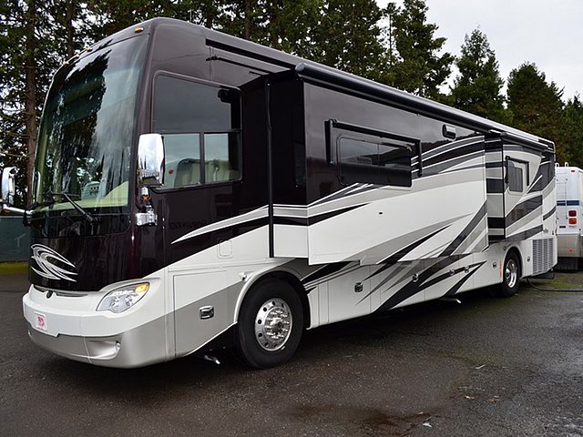 2015 Tiffin Allegro Bus Photo