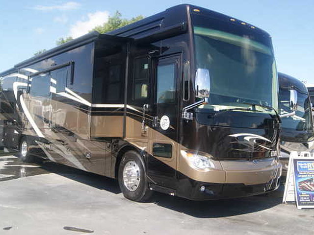 15 Tiffin Allegro Bus