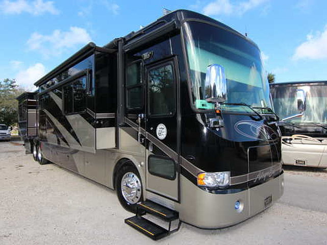 2008 Tiffin Allegro Bus Photo