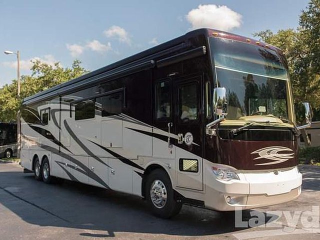 2015 Tiffin Allegro Bus Photo