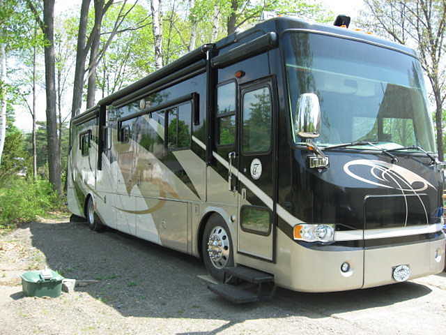 2008 Tiffin Allegro Bus Photo