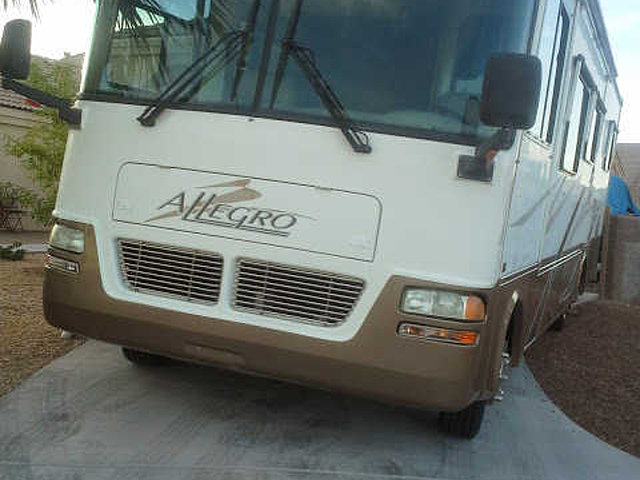 2004 Tiffin Allegro Photo