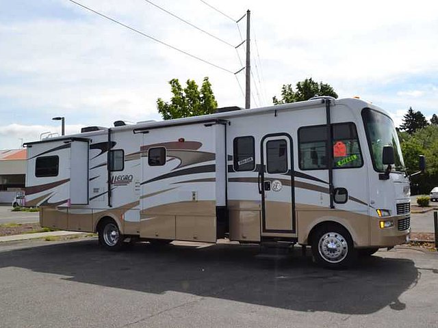 2008 Tiffin Allegro Photo